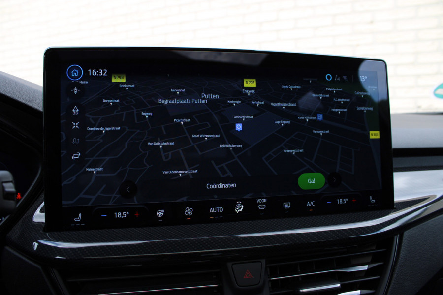 Ford Focus 1.0 EcoBoost Hybrid ST Line X | Panoramadak | Matrix | Winterpack |