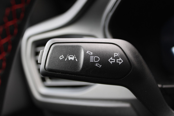 Ford Focus 1.0 EcoBoost Hybrid ST Line X | Panoramadak | Matrix | Winterpack |