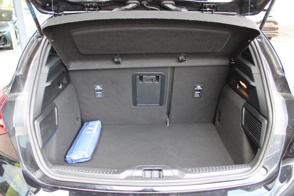 Ford Focus 1.0 EcoBoost Hybrid ST Line X | Panoramadak | Matrix | Winterpack |
