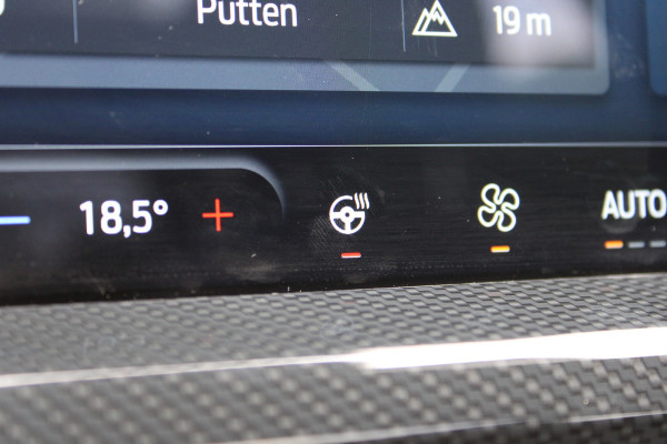 Ford Focus 1.0 EcoBoost Hybrid ST Line X | Panoramadak | Matrix | Winterpack |