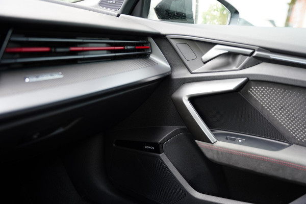 Audi RS 3 SPORTBACK 2.5 TFSI Quattro