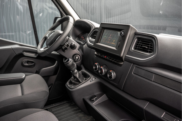 Renault Master Bleu DCI 135PK | L2H2 | Nieuw | Navi | 3-Zits | LED | Cruise | Airco