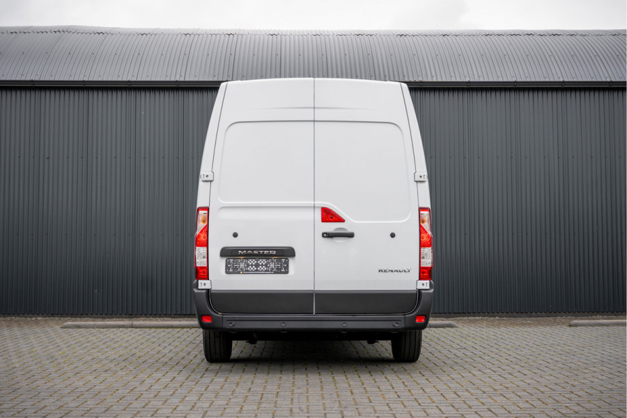 Renault Master Bleu DCI 135PK | L2H2 | Nieuw | Navi | 3-Zits | LED | Cruise | Airco