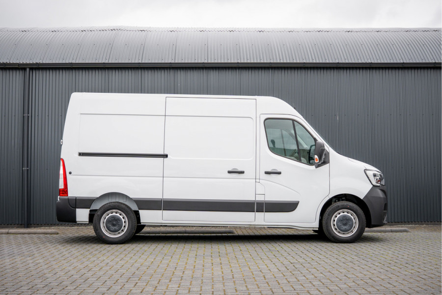 Renault Master Bleu DCI 135PK | L2H2 | Nieuw | Navi | 3-Zits | LED | Cruise | Airco