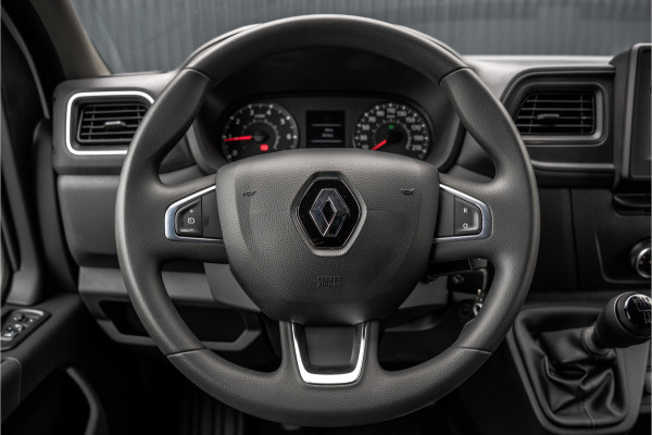 Renault Master Bleu DCI 135PK | L2H2 | Nieuw | Navi | 3-Zits | LED | Cruise | Airco