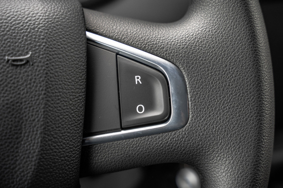 Renault Master Bleu DCI 135PK | L2H2 | Nieuw | Navi | 3-Zits | LED | Cruise | Airco