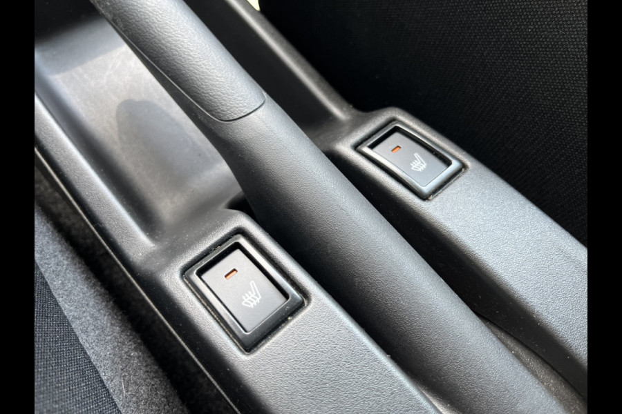 Suzuki Swift 1.2 Select Smart Hybrid CVT Automaat | Meerdere kleuren beschikbaar | €2.200,- voordeel | Adapt. Cruise | Camera | Stoelverwarming | 16'' | Dodehoek | Carplay/Android Auto | Smart Entry |
