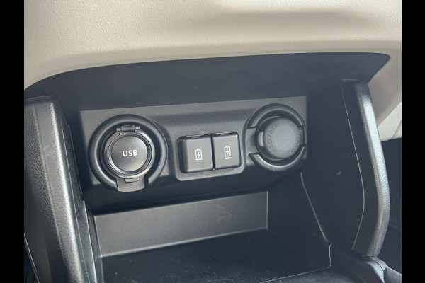 Suzuki Swift 1.2 Select Smart Hybrid CVT Automaat | Meerdere kleuren beschikbaar | €2.200,- voordeel | Adapt. Cruise | Camera | Stoelverwarming | 16'' | Dodehoek | Carplay/Android Auto | Smart Entry |