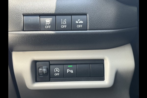 Suzuki Swift 1.2 Select Smart Hybrid CVT Automaat | Meerdere kleuren beschikbaar | €2.200,- voordeel | Adapt. Cruise | Camera | Stoelverwarming | 16'' | Dodehoek | Carplay/Android Auto | Smart Entry |
