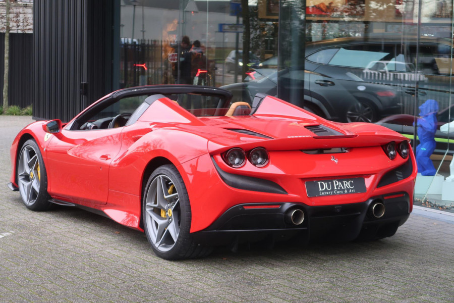 Ferrari F8 Spider 3.9 V8 HELE Carbon Pack