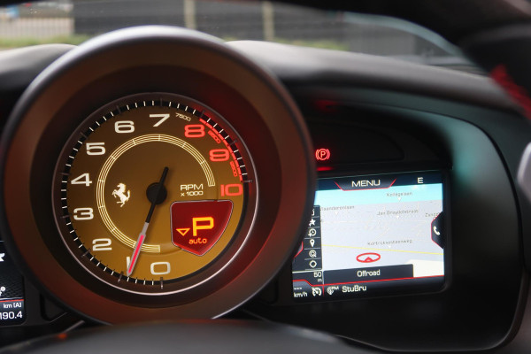 Ferrari F8 Spider 3.9 V8 HELE Carbon Pack