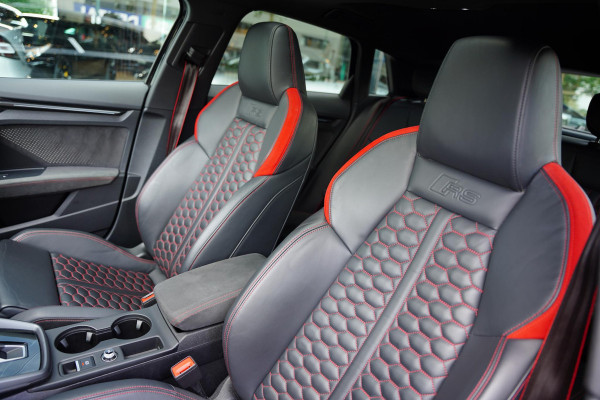 Audi RS 3 SPORTBACK 2.5 TFSI Quattro
