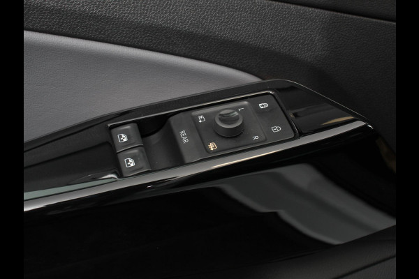 Volkswagen ID.4 Pro 77 kWh Ev SOH 95% Navigatie Apple Carplay/Android Auto Keyless PDC V+A Climate Control DAB+ Lane Assist Adaptieve Cruise control