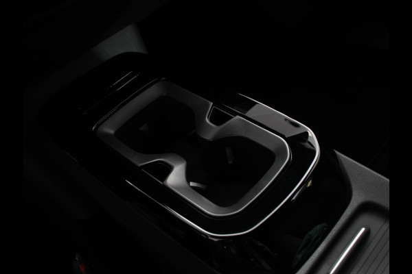 Volkswagen ID.4 Pro 77 kWh Ev SOH 95% Navigatie Apple Carplay/Android Auto Keyless PDC V+A Climate Control DAB+ Lane Assist Adaptieve Cruise control