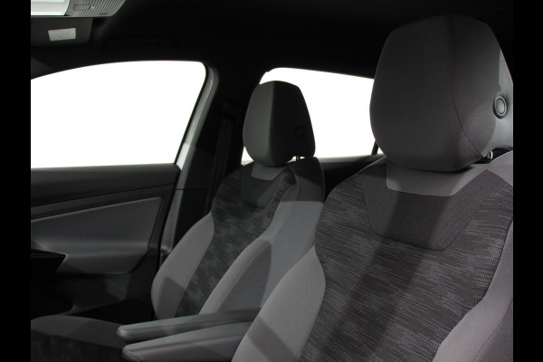 Volkswagen ID.4 Pro 77 kWh Ev SOH 95% Navigatie Apple Carplay/Android Auto Keyless PDC V+A Climate Control DAB+ Lane Assist Adaptieve Cruise control