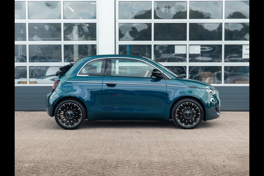 Fiat 500 Hybrid La Prima Cabrio | Clima | LED | PDC | JBL Premium Audio | 17" | Camera | Canneloni Ivory/Piombo interieur