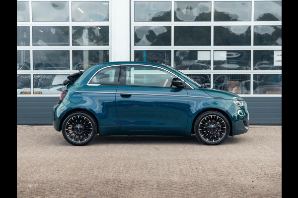 Fiat 500 Hybrid La Prima Cabrio | Clima | LED | PDC | JBL Premium Audio | 17" | Camera | Canneloni Ivory/Piombo interieur