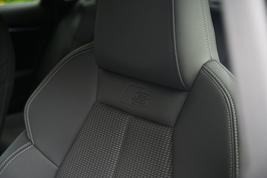 Audi A3 Sportback 2.0 TFSI S3 quattro Adaptieve Cruise Ambient DAB+ Stoelverw.