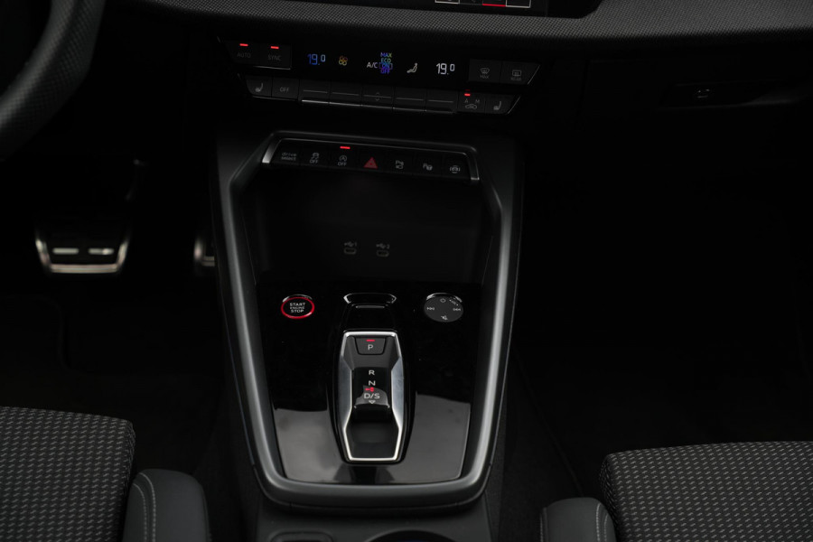 Audi A3 Sportback 2.0 TFSI S3 quattro Adaptieve Cruise Ambient DAB+ Stoelverw.