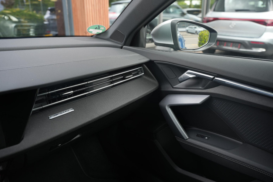Audi A3 Sportback 2.0 TFSI S3 quattro Adaptieve Cruise Ambient DAB+ Stoelverw.