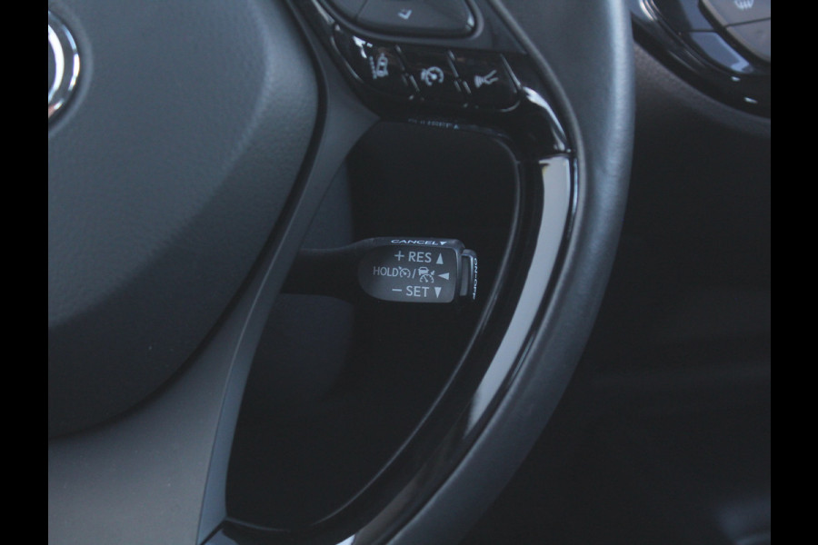 Toyota C-HR 1.8 Hybrid Business CLIMATE | CARPLAY | ADAPCRUISE | DAB | LED | LMV17 | CAMERA | ABS/ASR