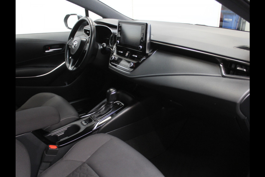 Toyota Corolla Touring Sports 1.8 Hybrid Active CAMERA | CARPLAY | ADAPCRUISE | CLIMATE | DAB | LED | LMV16 | NAVI