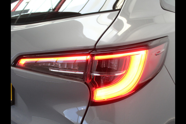 Toyota Corolla Touring Sports 1.8 Hybrid Active CAMERA | CARPLAY | ADAPCRUISE | CLIMATE | DAB | LED | LMV16 | NAVI