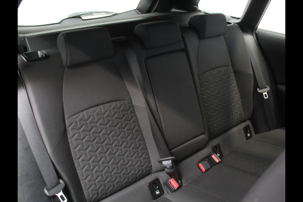 Toyota Corolla Touring Sports 1.8 Hybrid Active CAMERA | CARPLAY | ADAPCRUISE | CLIMATE | DAB | LED | LMV16 | NAVI