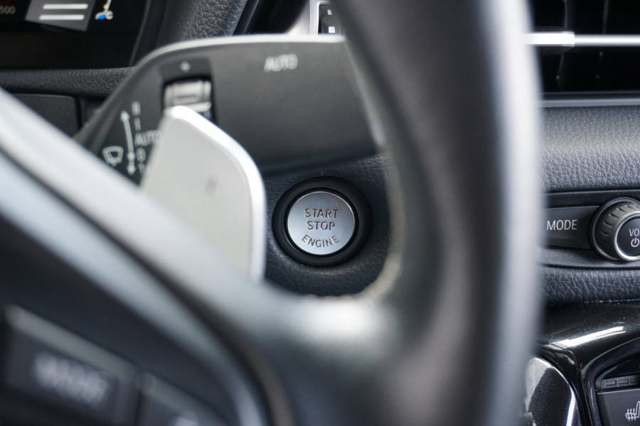 Toyota Supra 3.0 Legend Premium 340PK + JBL / HEAD-UP