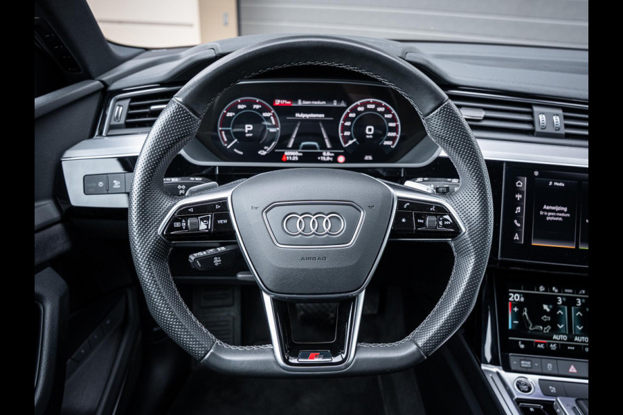 Audi e-tron 55 quattro S edition 95 kWh - Pano l Luchtv l HUD l B&O l Matrix