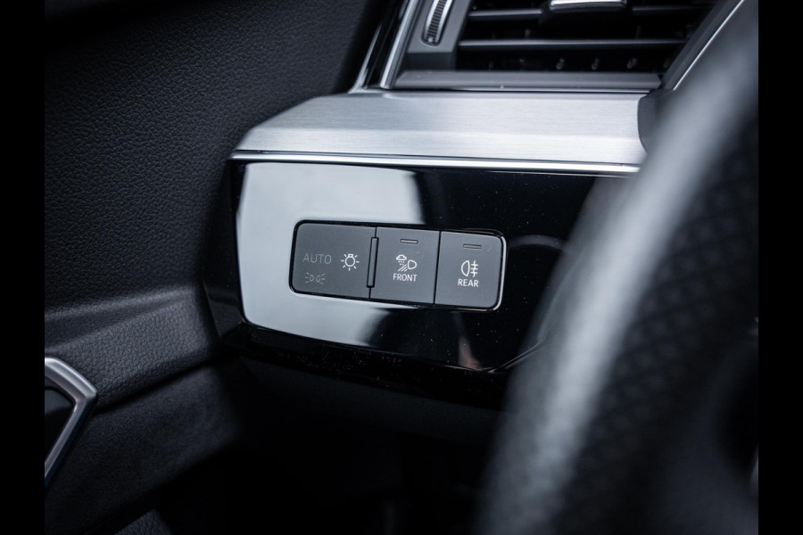 Audi e-tron 55 quattro S edition 95 kWh - Pano l Luchtv l HUD l B&O l Matrix