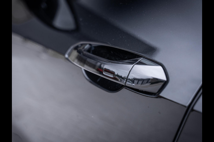 Audi e-tron 55 quattro S edition 95 kWh - Pano l Luchtv l HUD l B&O l Matrix