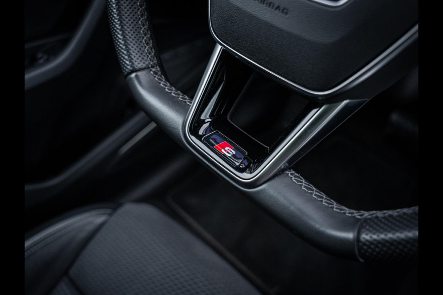 Audi e-tron 55 quattro S edition 95 kWh - Pano l Luchtv l HUD l B&O l Matrix