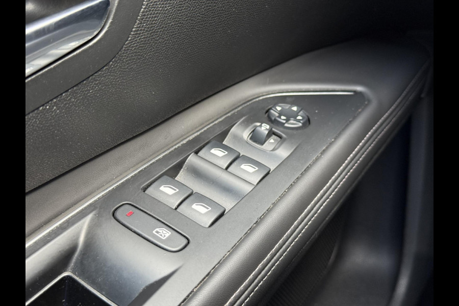 Peugeot 5008 1.2 PureTech Allure 7p. 2e Eigenaar|Navi|Schuifdak|Carplay|Camera|i-Cockpit|N.A.P|APK tot 09-2026
