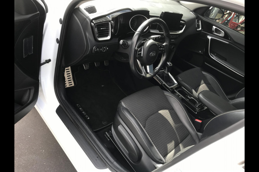 Kia Ceed 1.4 DynamicPlusLine Panoramadak