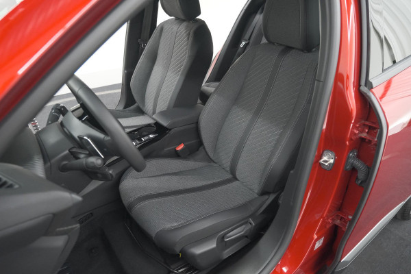 Peugeot 2008 Hybrid 145 e-DCS6 Allure | 360 Camera | Adaptieve Cruise Control | Navigatie | Dodehoekdetectie