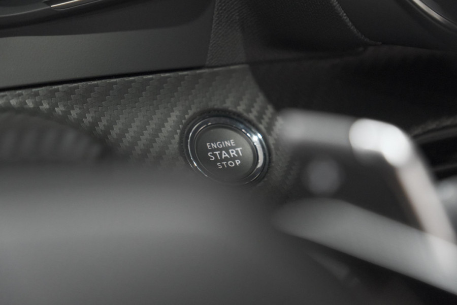 Peugeot 2008 Hybrid 145 e-DCS6 Allure | 360 Camera | Adaptieve Cruise Control | Navigatie | Dodehoekdetectie
