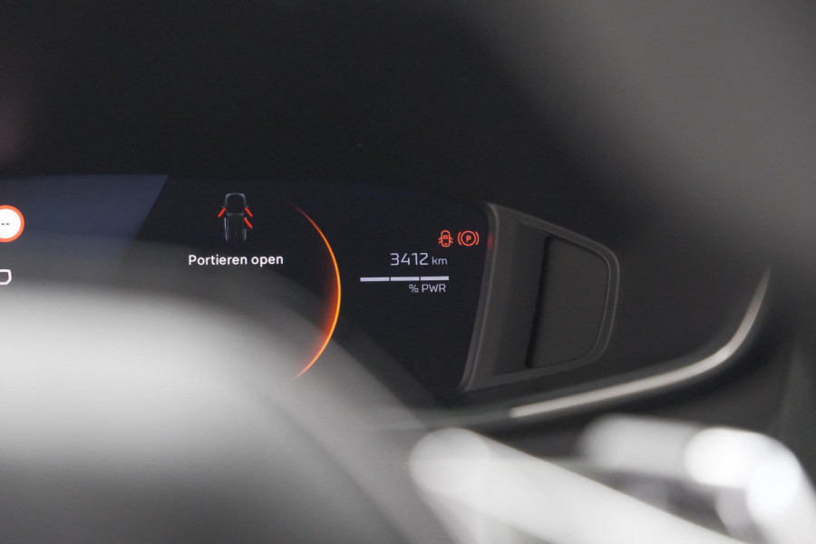 Peugeot 2008 Hybrid 145 e-DCS6 Allure | 360 Camera | Adaptieve Cruise Control | Navigatie | Dodehoekdetectie