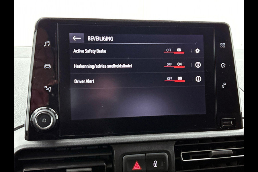 Opel Combo 1.5D L1H1 130pk Automaat Edition Airco Navigatie Apple Carplay/ Android Auto Trekhaak Betimmerd Cruise Control