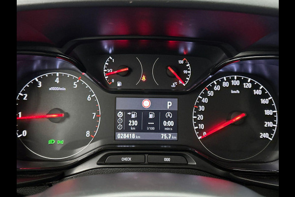 Opel Combo 1.5D L1H1 130pk Automaat Edition Airco Navigatie Apple Carplay/ Android Auto Trekhaak Betimmerd Cruise Control