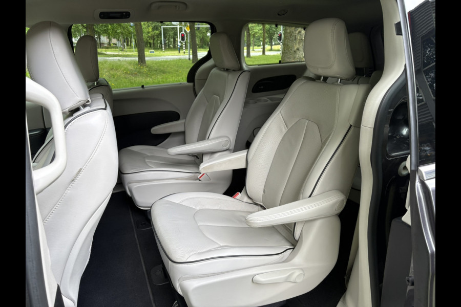 Chrysler Grand Voyager 3.6 V6 Hybrid PHEV LIMITED