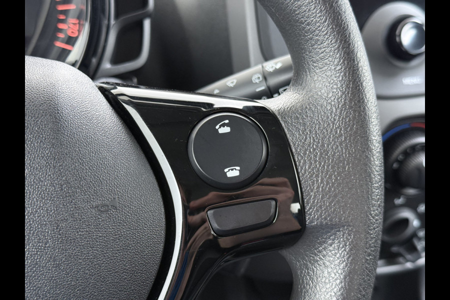 Peugeot 108 1.0 e-VTi 5Drs Airco Bluetooth Elek.Ramen Pack Premium Active Isofix ESP Mistlampen Origineel Nederlanse Auto
