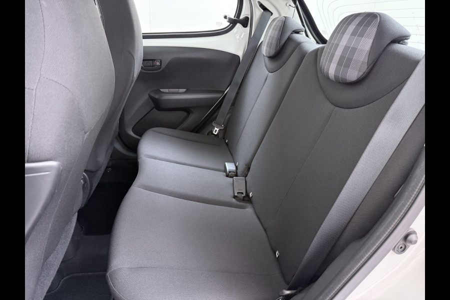 Peugeot 108 1.0 e-VTi 5Drs Airco Bluetooth Elek.Ramen Pack Premium Active Isofix ESP Mistlampen Origineel Nederlanse Auto