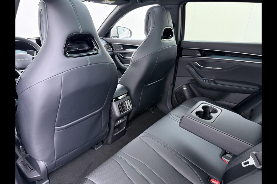 BYD SEAL U 1.5 DM-i FWD Boost VAN: 38.900,- VOOR: 34.440,- UW WKVOORDEEL: 4.460,- | NIEUWE AUTO UIT VOORRAAD LEVERBAAR | 6 JAAR GARANTIE T/M 02-2032 | ALL-IN PRIJS | BTW VERREKENBAAR | FULL OPTION | PANODAK | ELEKTRISCHE STOELEN | ELEKTRISCHE ACHTERKLEP | BOUNDLESS CLOUD