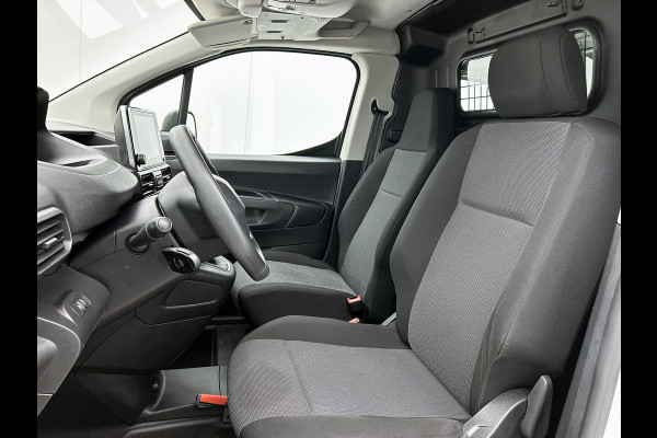 Peugeot Partner 1.2 Benzine 111PK Euro6 Premium / Airco / Navigatie / Cruise-ctr. / Schuifdeur + Raam / Radio multimedia / Apk 08-2027