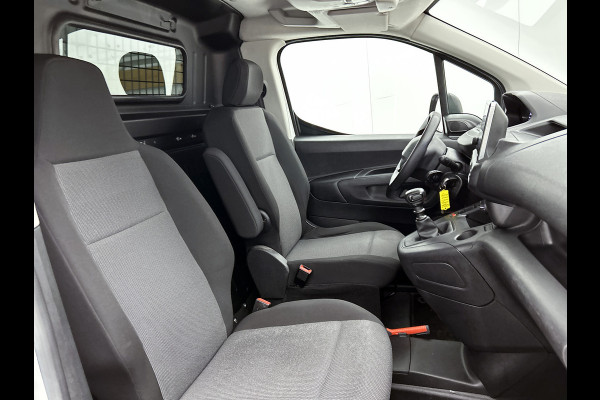 Peugeot Partner 1.2 Benzine 111PK Euro6 Premium / Airco / Navigatie / Cruise-ctr. / Schuifdeur + Raam / Radio multimedia / Apk 08-2027