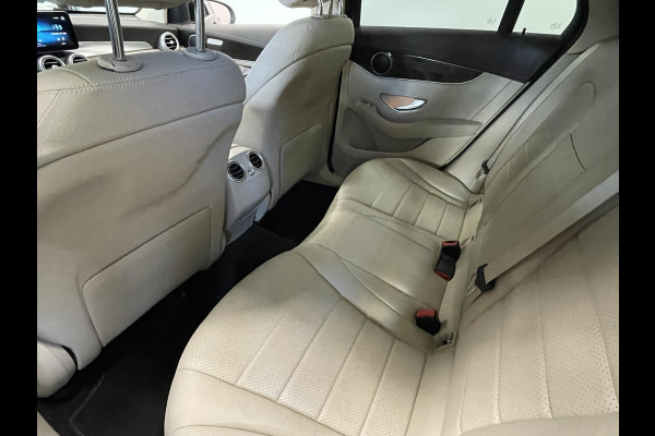 Mercedes-Benz GLC Coupé 300e 4MATIC 320pk PHEV AMG Line Navigatie Apple Carplay/Android Auto Camera Parkeersensoren Cruise Control Full Led Elektrische achterklep Stoelverwarming Climate Control Lichtmetalen velgen