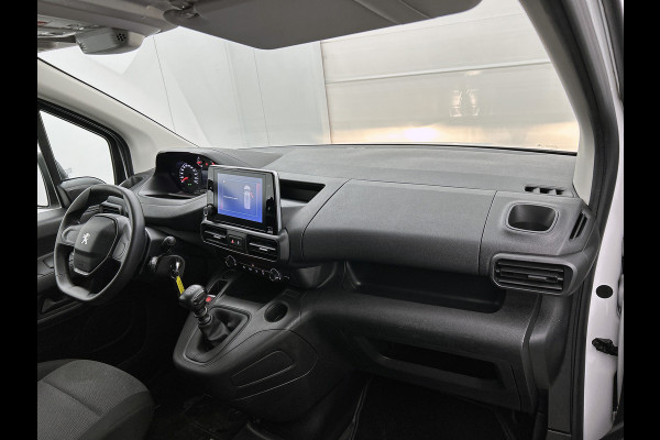 Peugeot Partner 1.2 Benzine 111PK Euro6 Premium / Airco / Navigatie / Cruise-ctr. / Schuifdeur + Raam / Radio multimedia / Apk 08-2027