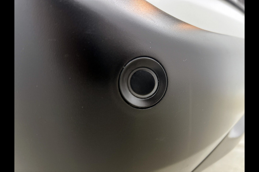 Peugeot Partner 1.2 Benzine 111PK Euro6 Premium / Airco / Navigatie / Cruise-ctr. / Schuifdeur + Raam / Radio multimedia / Apk 08-2027