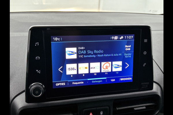 Peugeot Partner 1.2 Benzine 111PK Euro6 Premium / Airco / Navigatie / Cruise-ctr. / Schuifdeur + Raam / Radio multimedia / Apk 08-2027